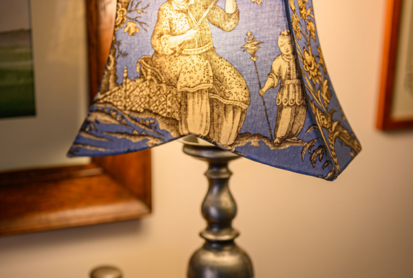 Restauration abat-jour ancien artisanal